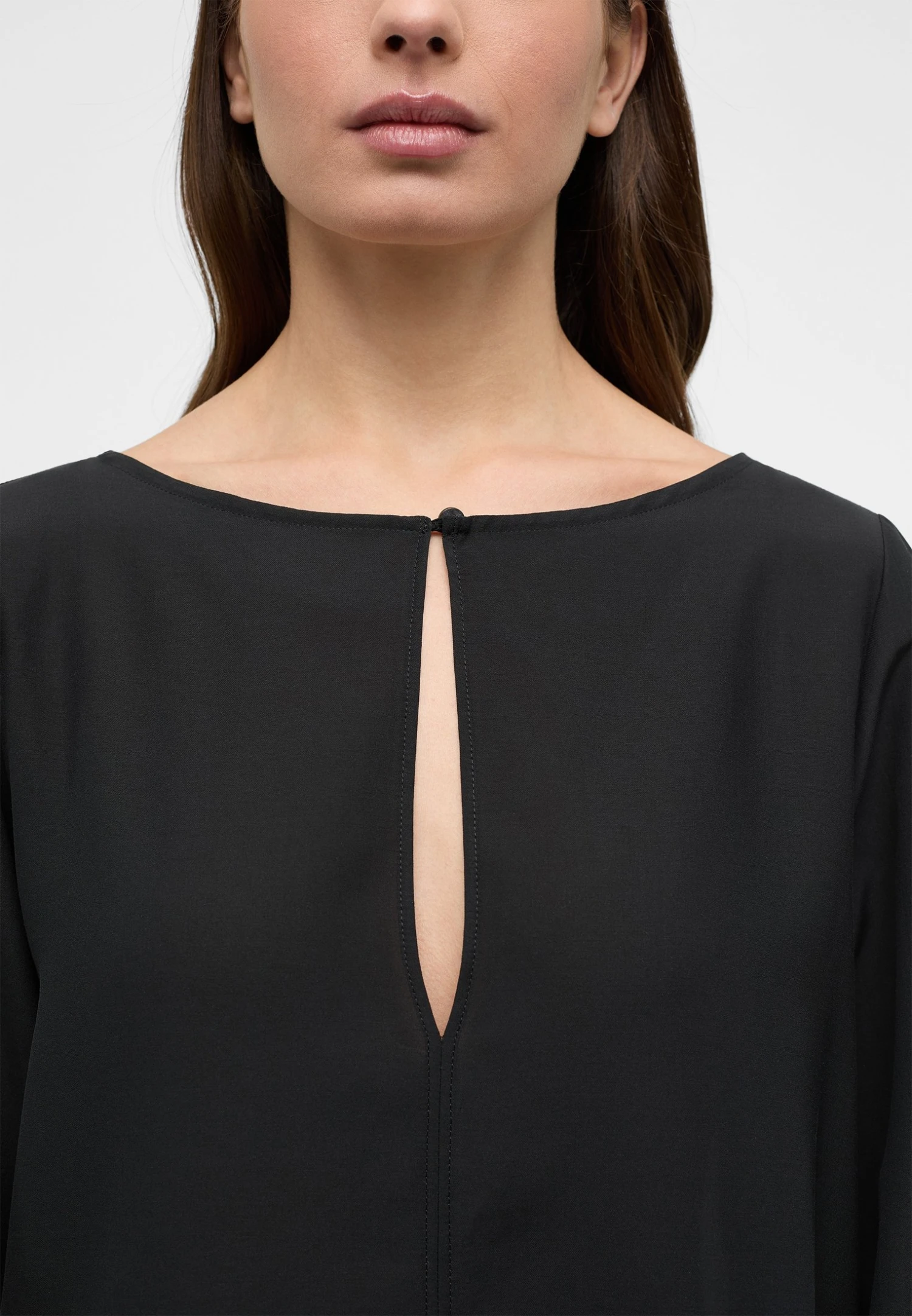 Eterna Loose Fit - Blouse - Schwarz 5 Eterna Loose Fit - Blouse - Schwarz - Afbeelding 3