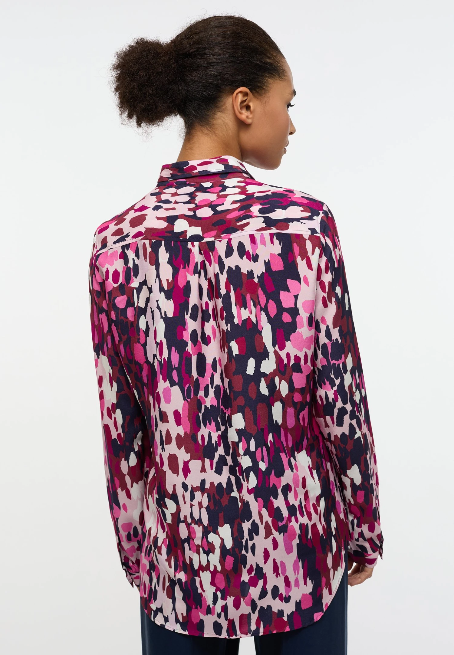 Eterna Print Classic Fit - Overhemdblouse - Navy 4 Eterna Print Classic Fit - Overhemdblouse - Navy - Afbeelding 2