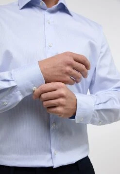Eterna Gestreiftes Twill Modern Fit - Zakelijk Overhemd - Hellblau 10 Eterna Gestreiftes Twill Modern Fit - Zakelijk Overhemd - Hellblau -Eterna a304618a377b4c45a38ad2d356cf39a8
