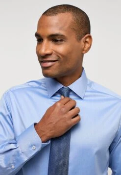 Eterna Modern Fit - Zakelijk Overhemd - Mittelblau 10 Eterna Modern Fit - Zakelijk Overhemd - Mittelblau -Eterna b3b39ee0027a4cc8bff8dbaff09c6724