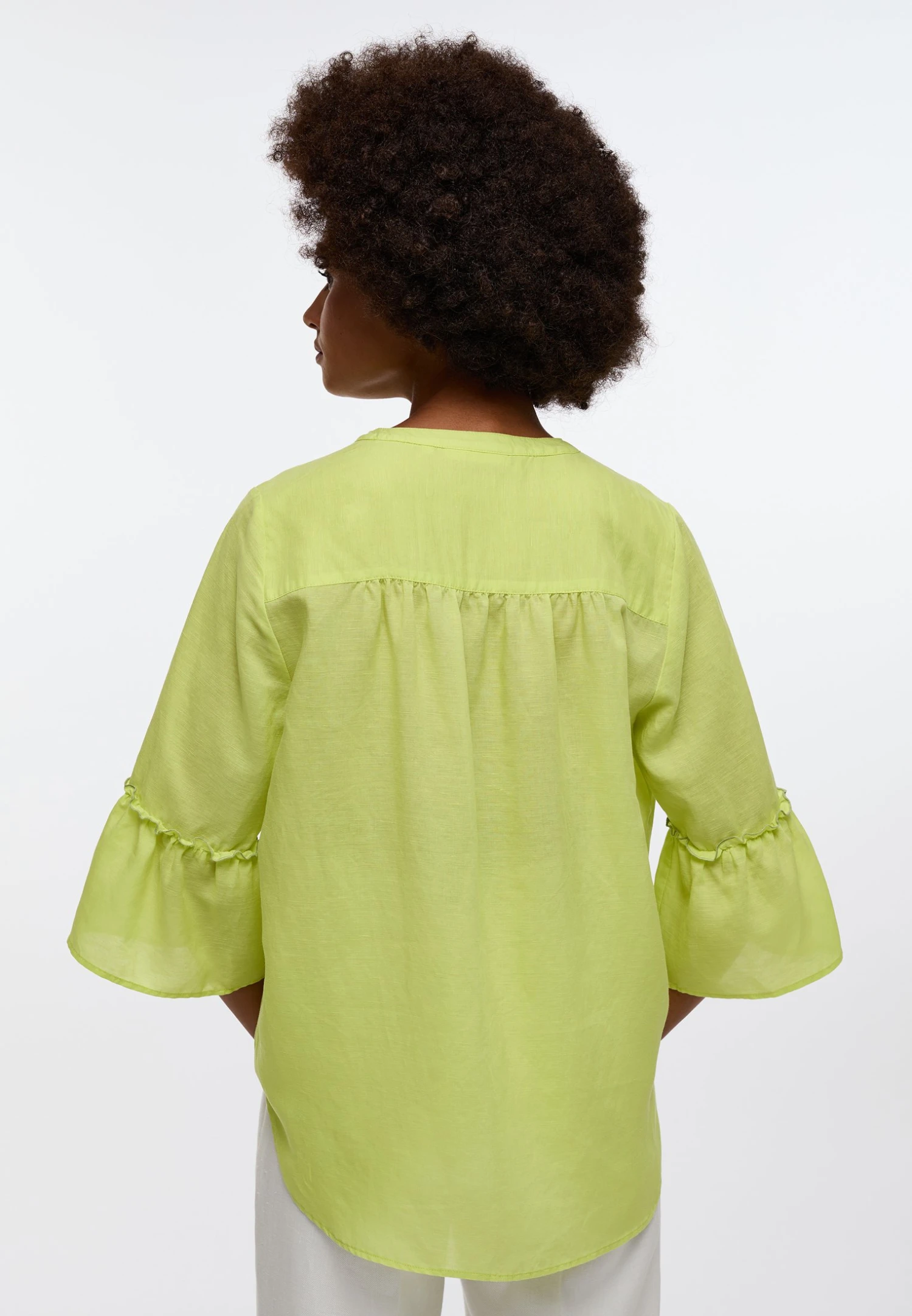 Eterna Long Aus Loose Fit - Blouse - Acid Lemon 4 Eterna Long Aus Loose Fit - Blouse - Acid Lemon - Afbeelding 2