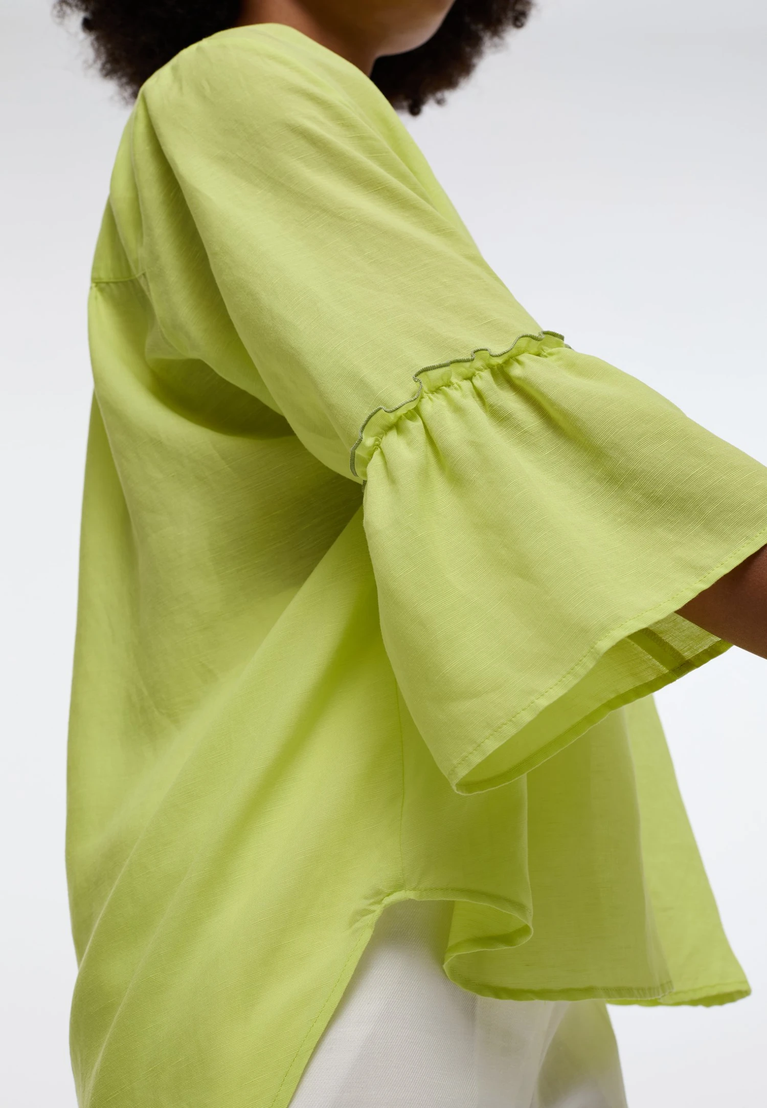 Eterna Long Aus Loose Fit - Blouse - Acid Lemon 5 Eterna Long Aus Loose Fit - Blouse - Acid Lemon - Afbeelding 3