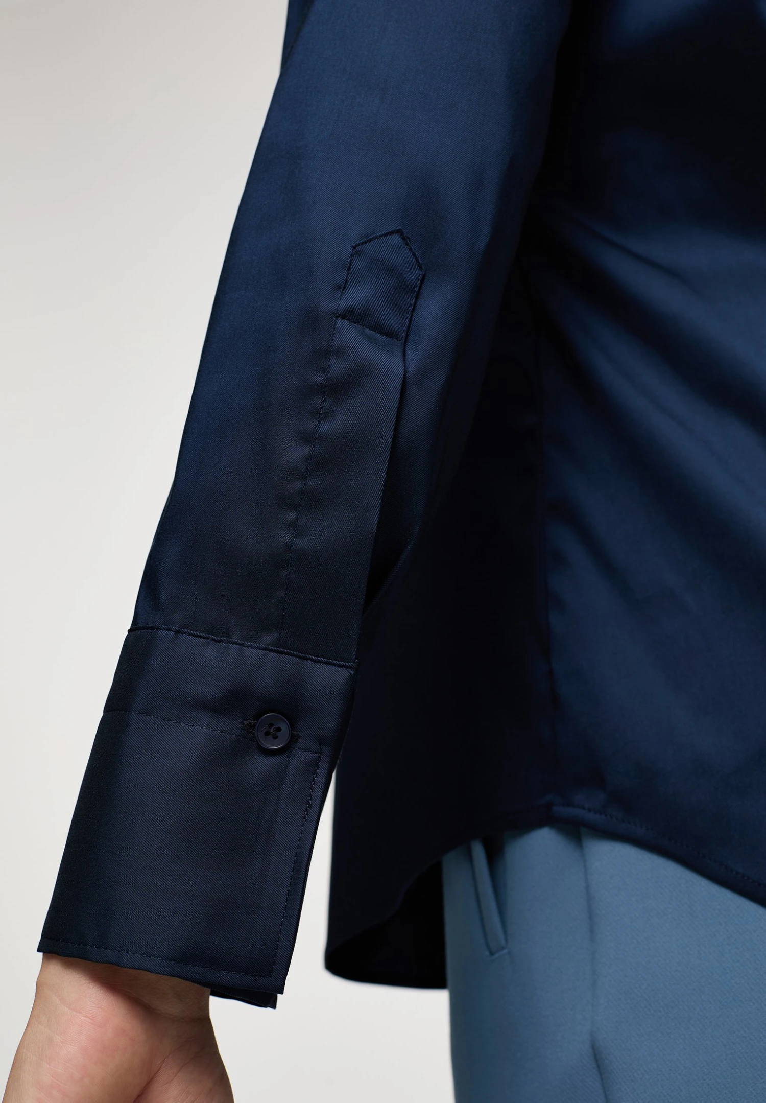 Eterna Langarm Modern Classic - Overhemdblouse - Dunkelblau 5 Eterna Langarm Modern Classic - Overhemdblouse - Dunkelblau - Afbeelding 3