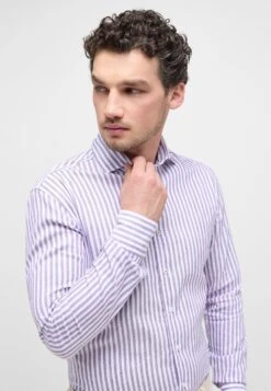 Eterna Gestreiftes Soft Tailoring- Zakelijk Overhemd - Pflaume 10 Eterna Gestreiftes Soft Tailoring- Zakelijk Overhemd - Pflaume -Eterna e302f82c3c754c70b6a9db5ccad364d9