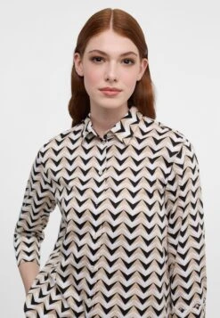 Eterna Overhemdblouse - Sand 9 Eterna Overhemdblouse - Sand -Eterna eb3a253373624ee3b89fb7d3ad168e04